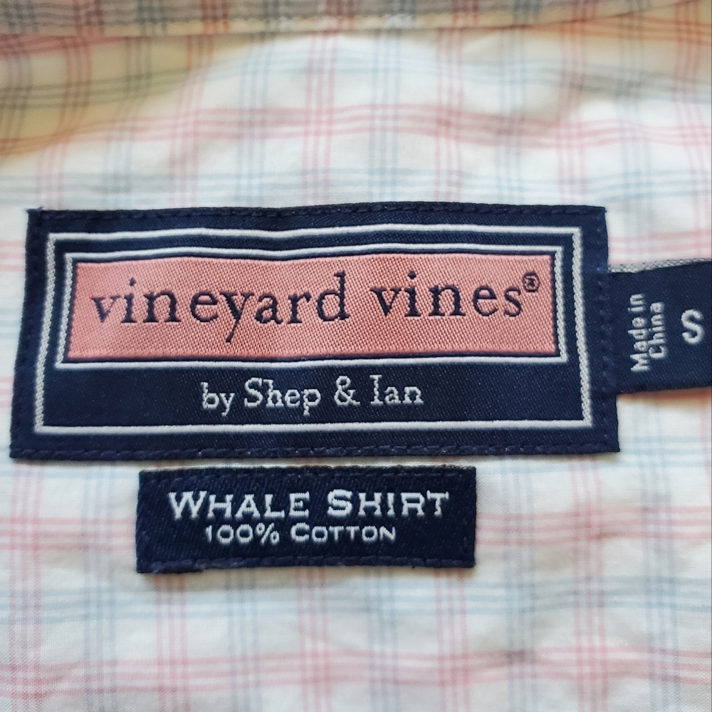 Vineyard Vines Whale Button Down Shirt. Size Small - Picture 5 of 6